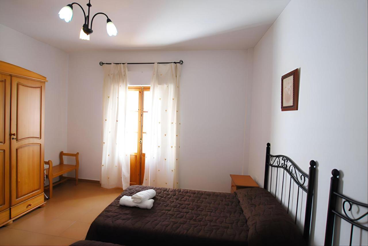 Apartamentos Garaje & Aire & Wifi & Solo Familias Y Parejas 콘일데라프론테라 외부 사진